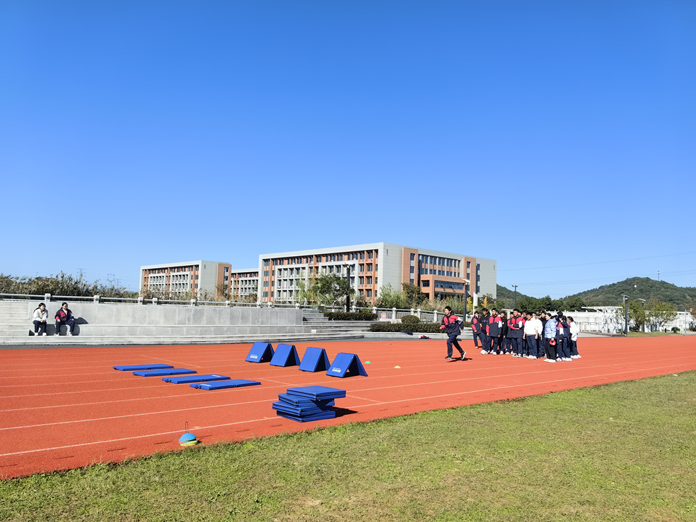 3e092856d549454fbbd33a8f61892bf0.png 3e092856d549454fbbd33a8f61892bf0.png